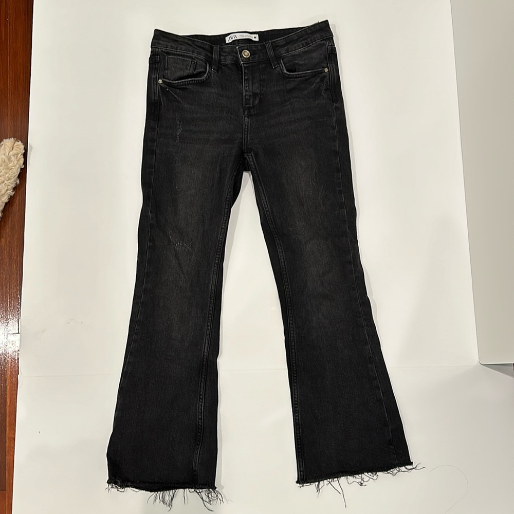 Zara black jeans size 4. Cropped with slight flare at bottom